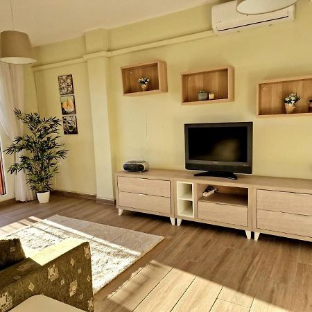 Cozy Apartment With Sea View Torrevieja Buitenkant foto