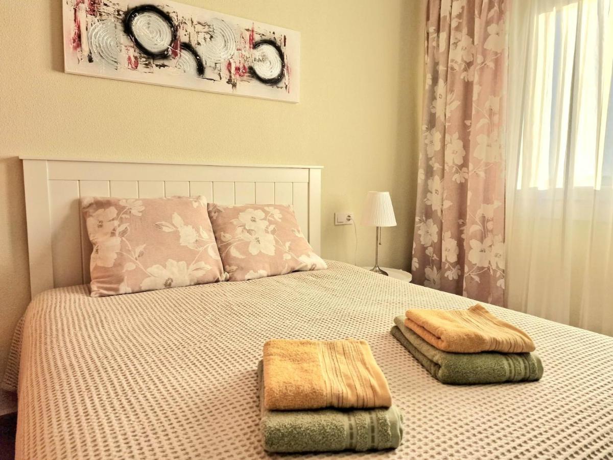 Cozy Apartment With Sea View Torrevieja Buitenkant foto