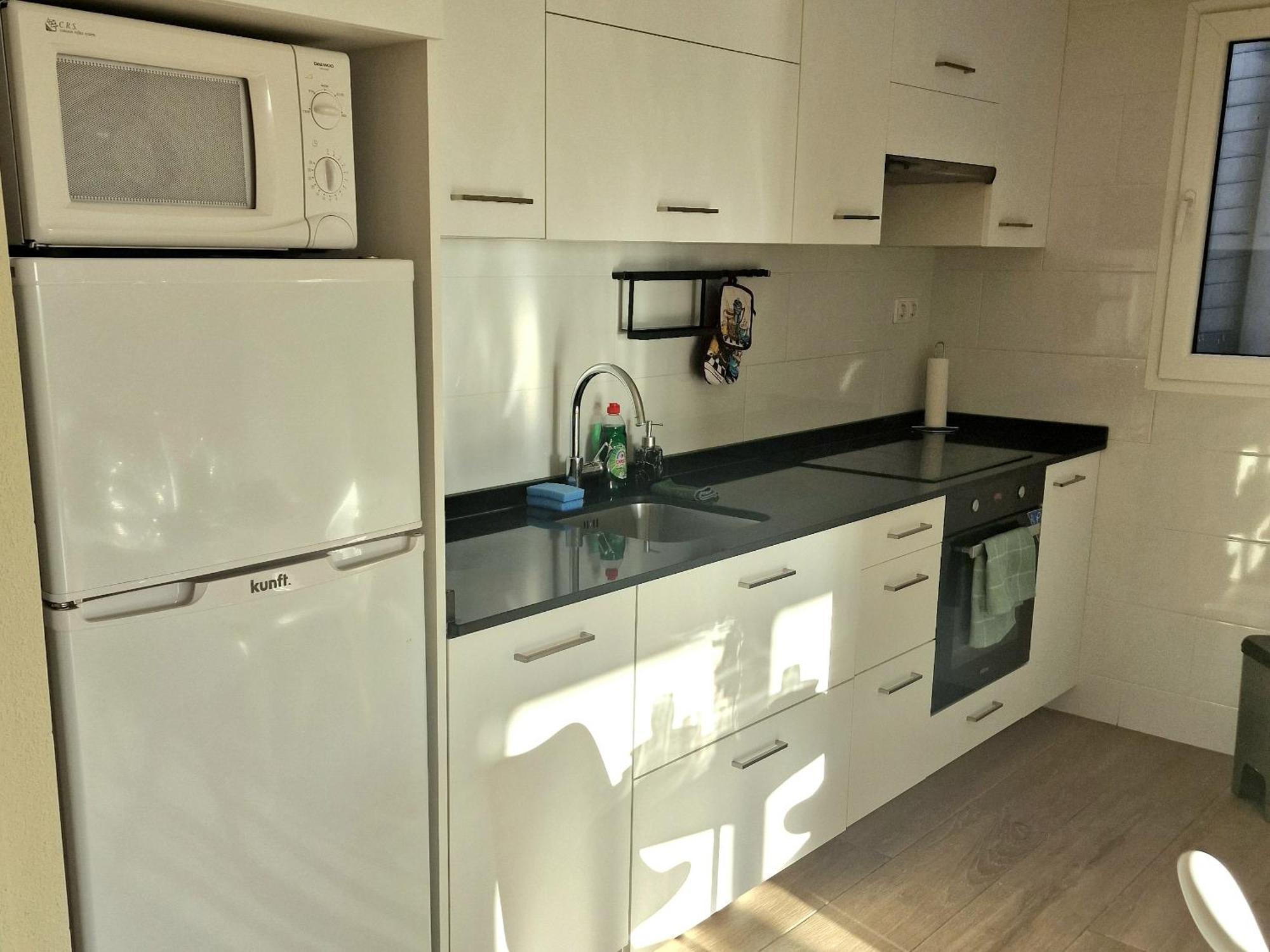 Cozy Apartment With Sea View Torrevieja Buitenkant foto