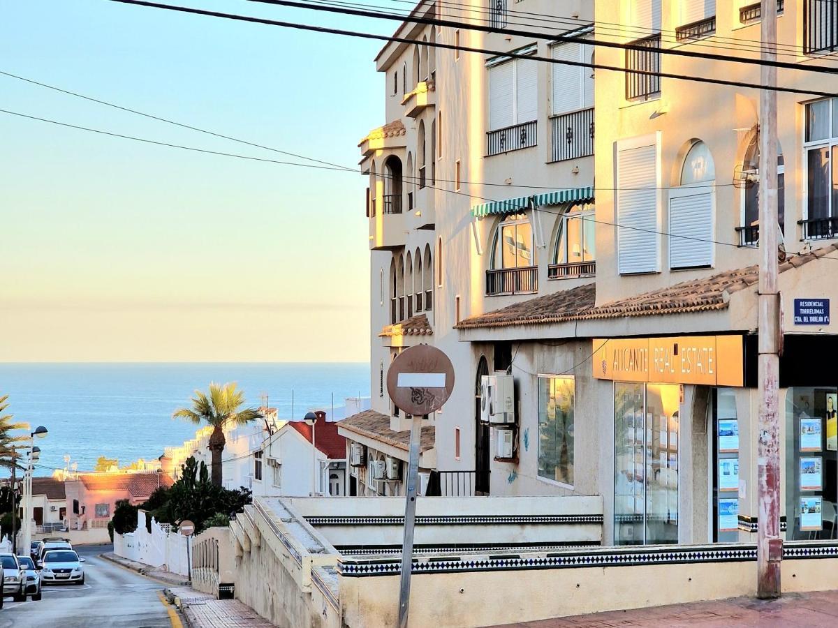 Cozy Apartment With Sea View Torrevieja Buitenkant foto